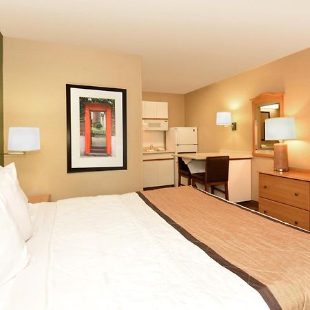 Extended Stay America Select Suites - Raleigh - Research Triangle Park - Hwy 55 Durham Dış mekan fotoğraf