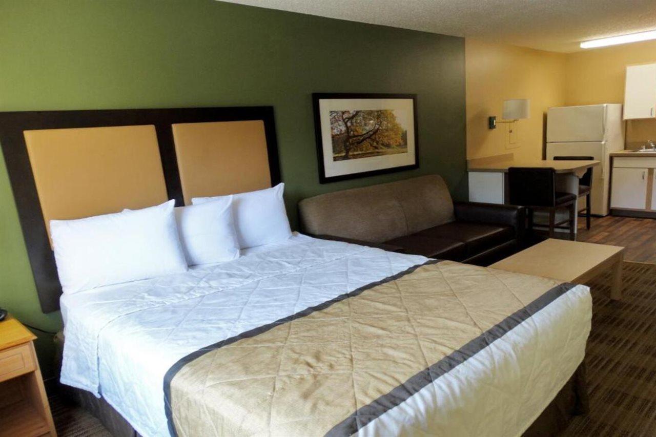 Extended Stay America Select Suites - Raleigh - Research Triangle Park - Hwy 55 Durham Dış mekan fotoğraf
