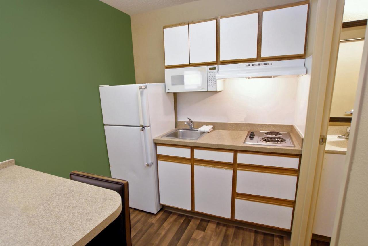 Extended Stay America Select Suites - Raleigh - Research Triangle Park - Hwy 55 Durham Dış mekan fotoğraf