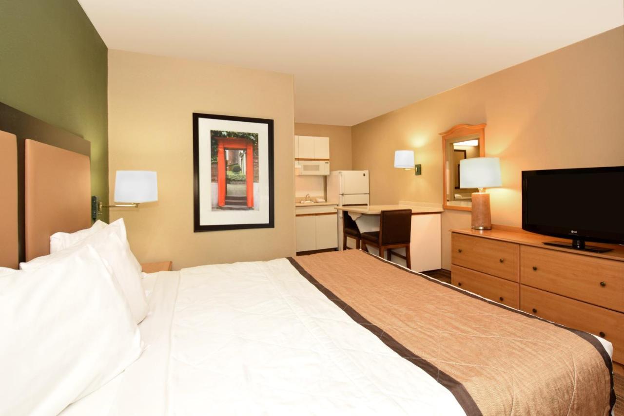 Extended Stay America Select Suites - Raleigh - Research Triangle Park - Hwy 55 Durham Dış mekan fotoğraf