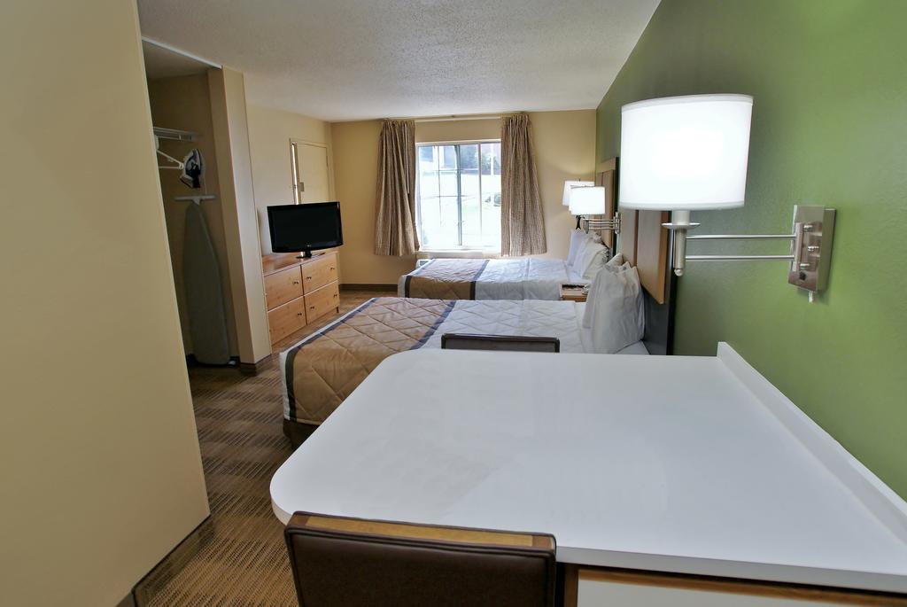 Extended Stay America Select Suites - Raleigh - Research Triangle Park - Hwy 55 Durham Dış mekan fotoğraf