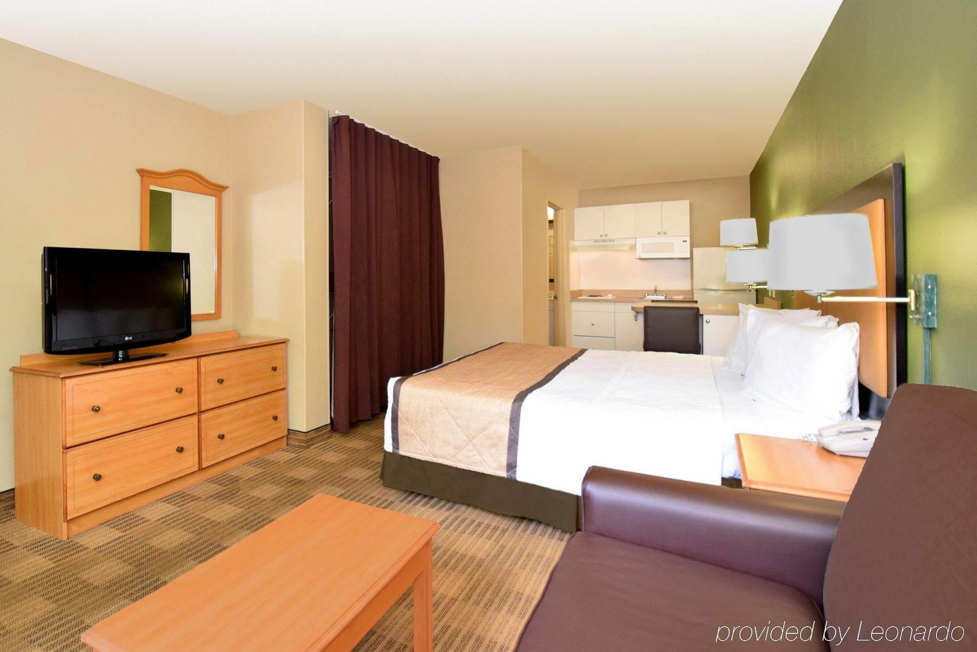 Extended Stay America Select Suites - Raleigh - Research Triangle Park - Hwy 55 Durham Dış mekan fotoğraf