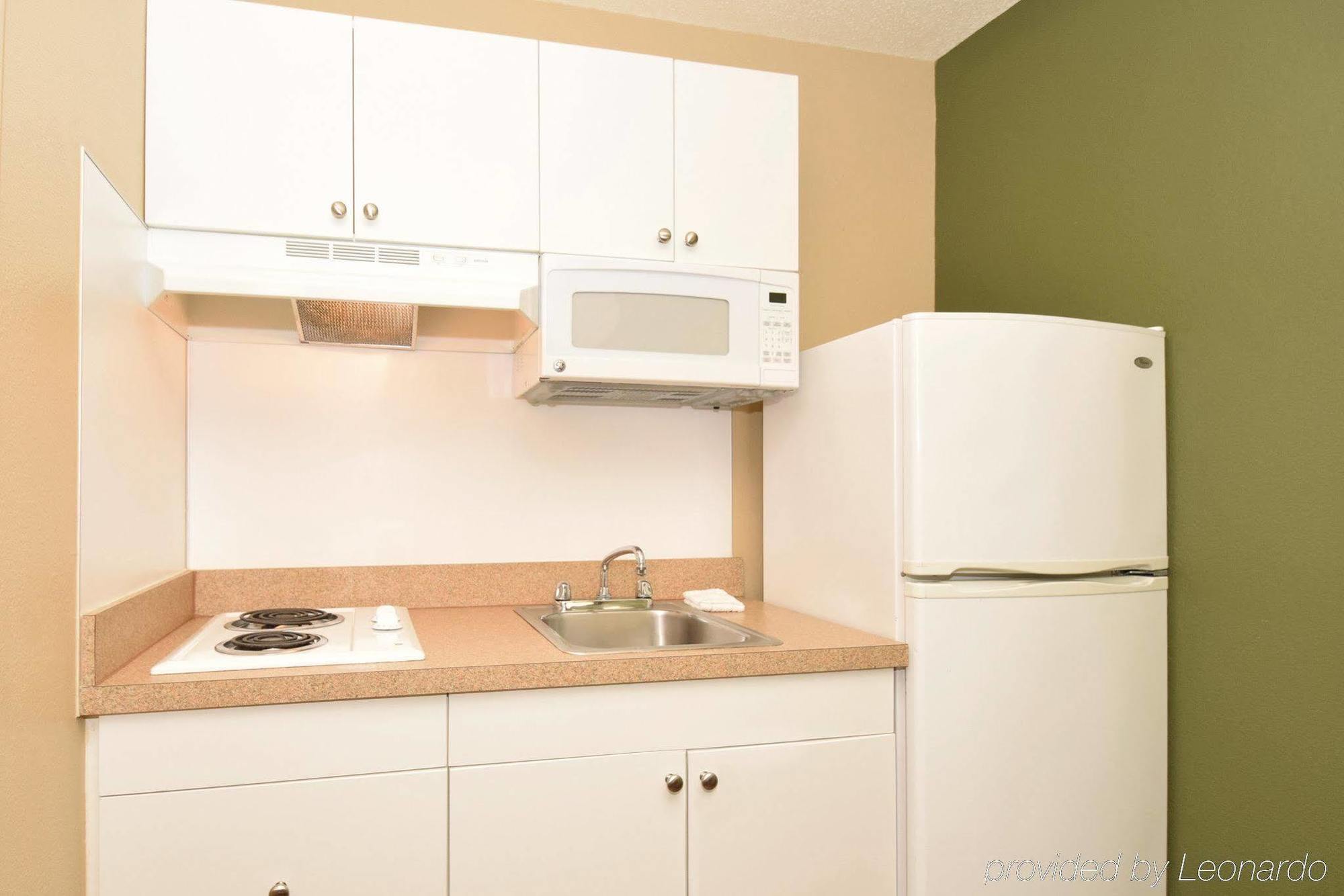 Extended Stay America Select Suites - Raleigh - Research Triangle Park - Hwy 55 Durham Dış mekan fotoğraf