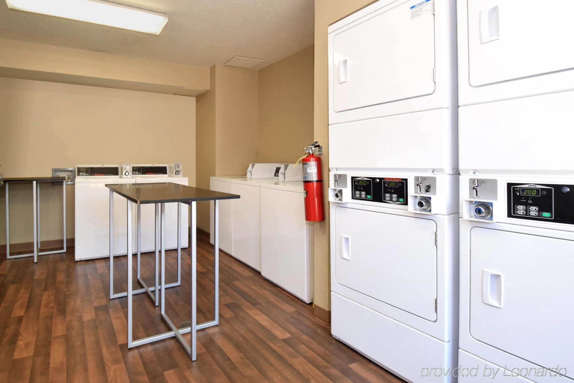 Extended Stay America Select Suites - Raleigh - Research Triangle Park - Hwy 55 Durham Dış mekan fotoğraf